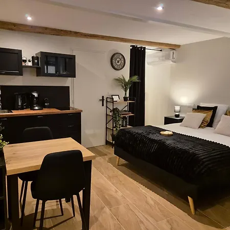 Holiday home Erotique Avec Privatif Donzere